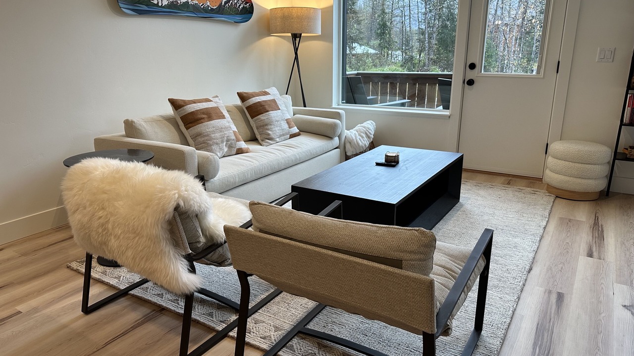 Photo of Bedroom in Alyeska