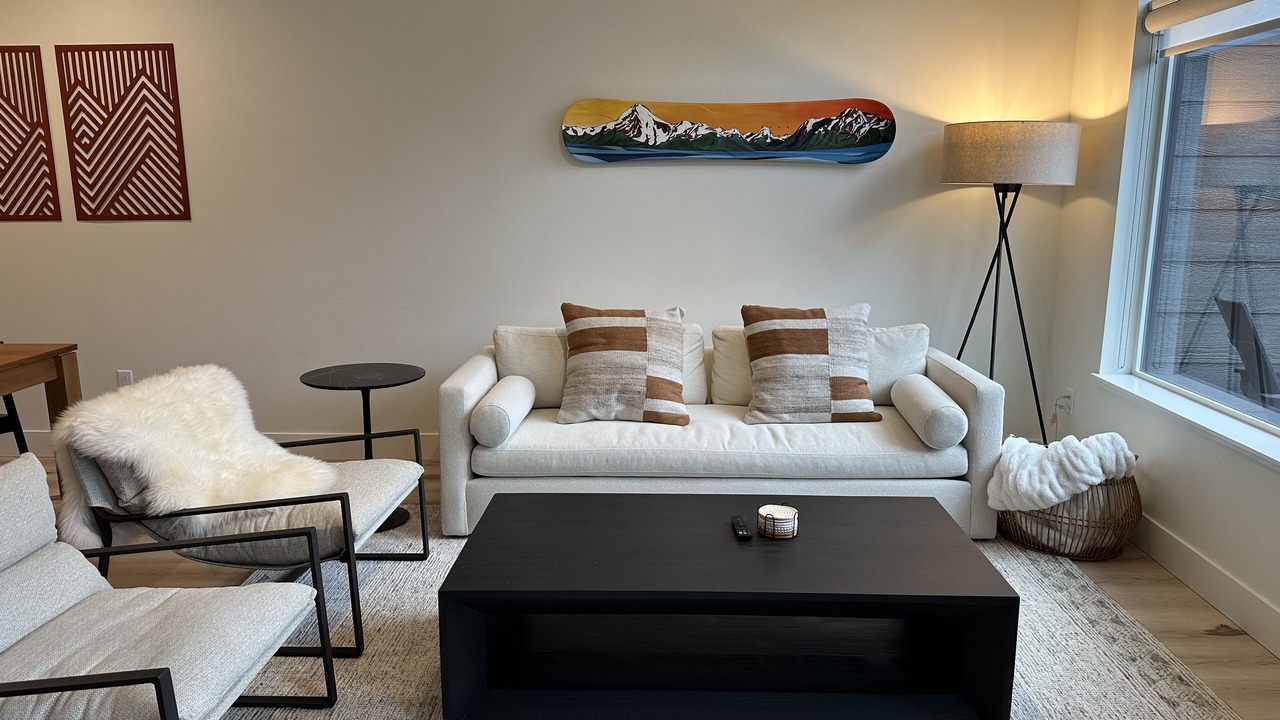 Photo of Bedroom in Alyeska