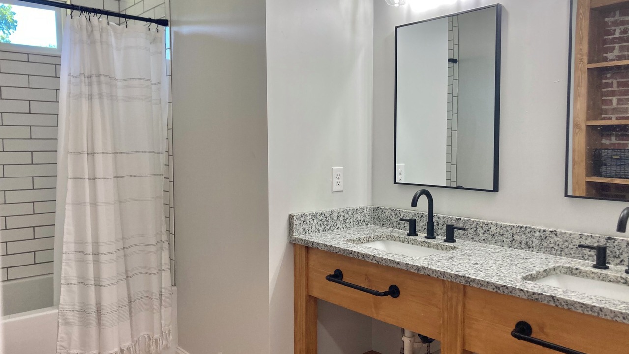 Photo of Bathroom in Tigerville