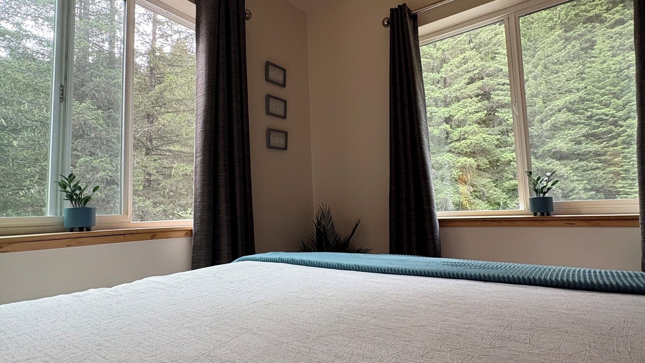 Photo of Bedroom in Bear Creek