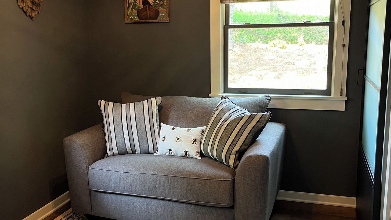 Photo of Livingroom in Cullowhee