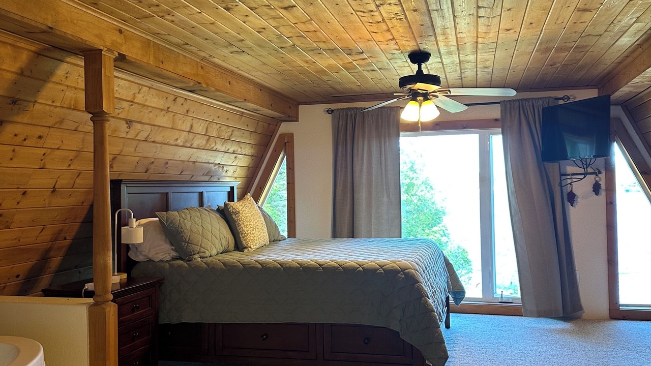 Photo of Bedroom in Nikiski