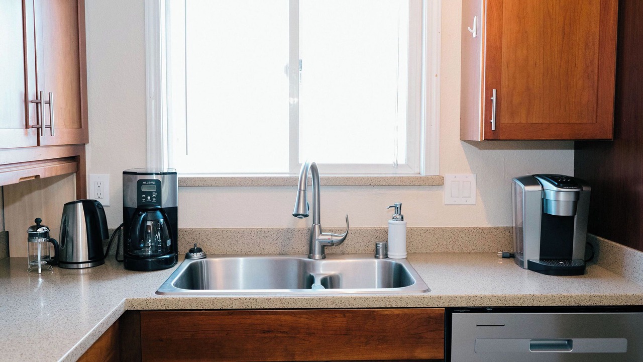 Photo of Kitchen in Taku - Campbell