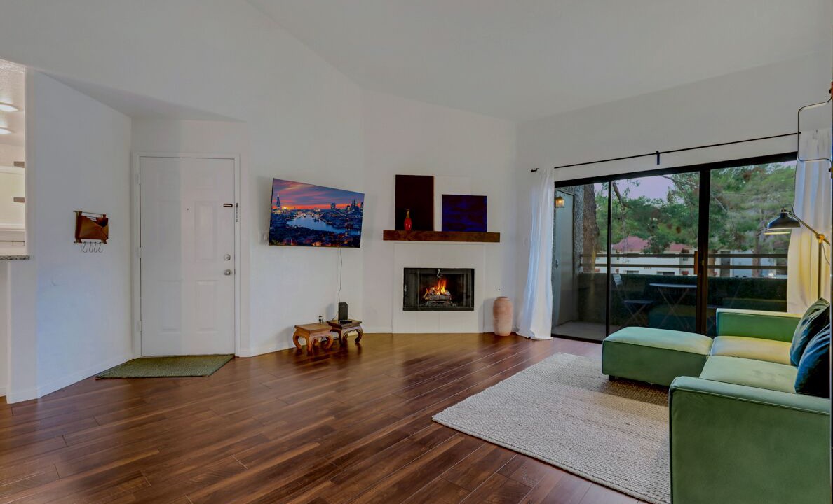 Photo of Livingroom in Spring Valley