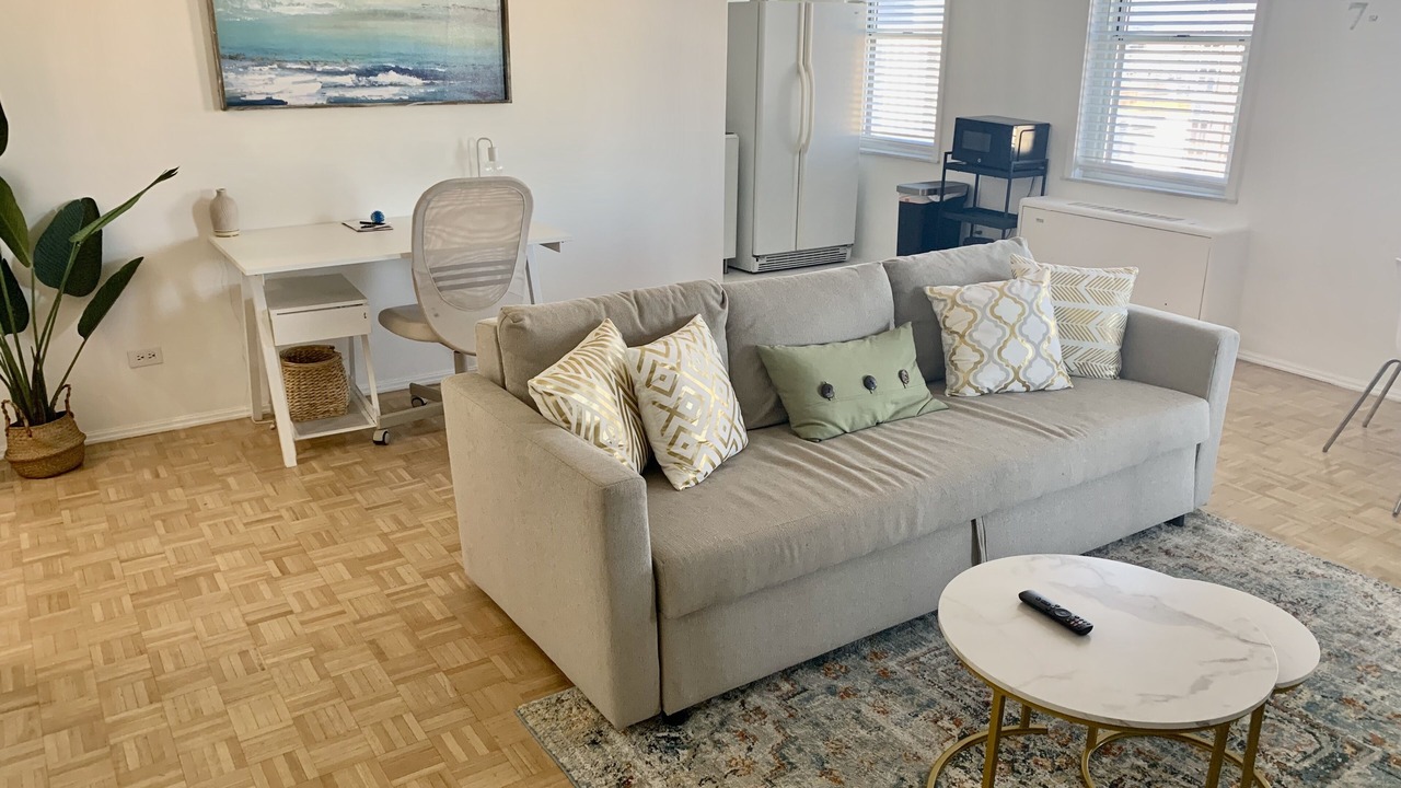 Photo of Livingroom in Peachtree Center