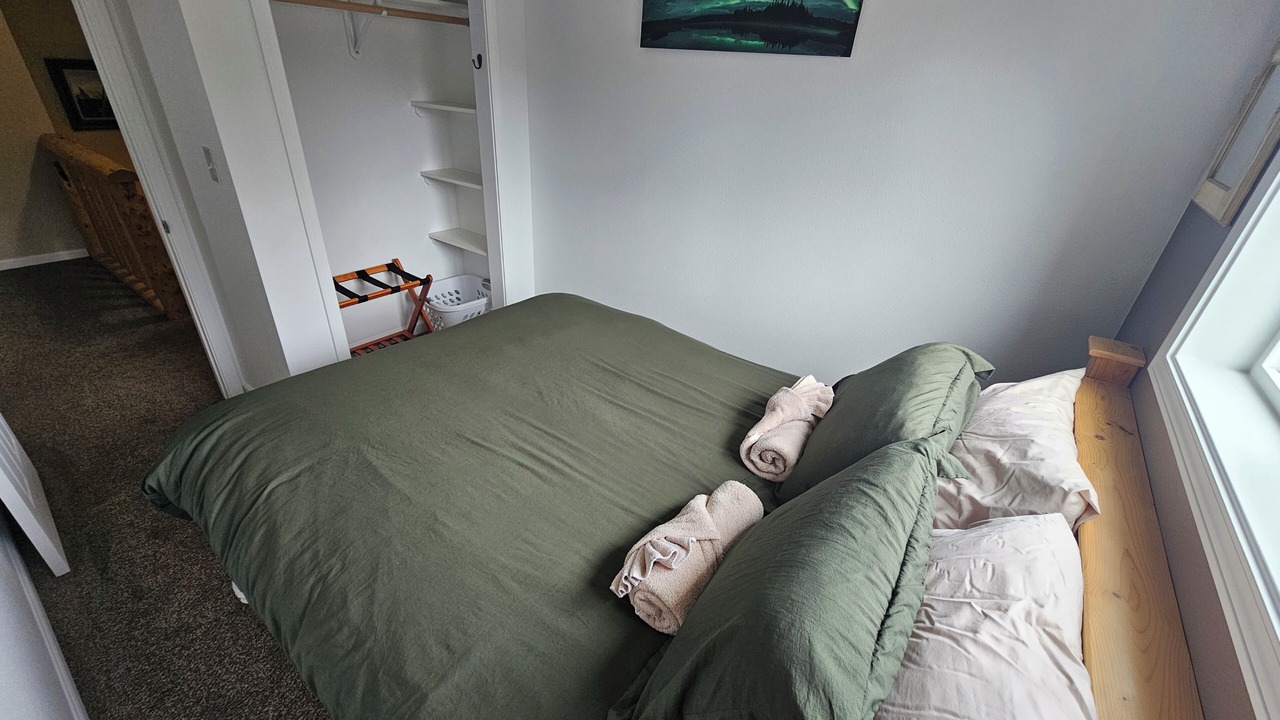 Photo of Bedroom in Clam Gulch