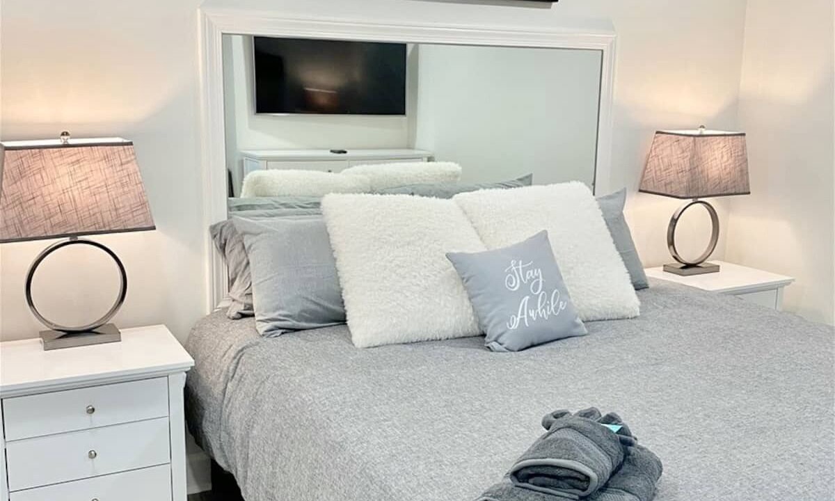 Photo of Bedroom in Peachtree Center
