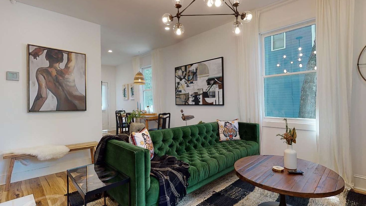 Photo of Livingroom in Cabbagetown