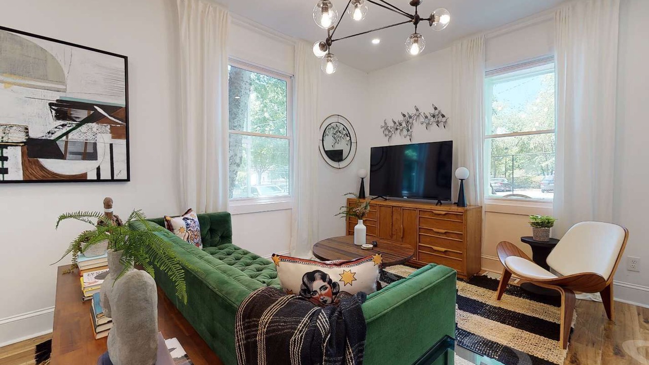 Photo of Livingroom in Cabbagetown