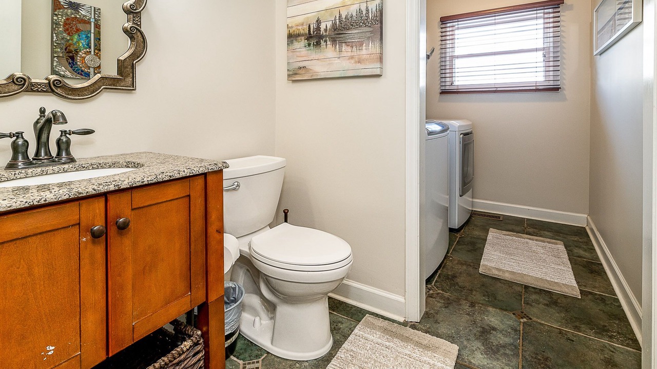 Photo of Bathroom in Mount Mourne