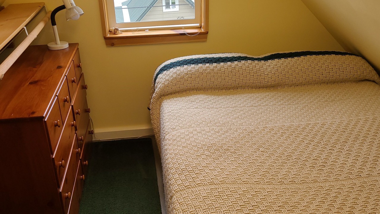 Photo of Bedroom in Tenakee Springs
