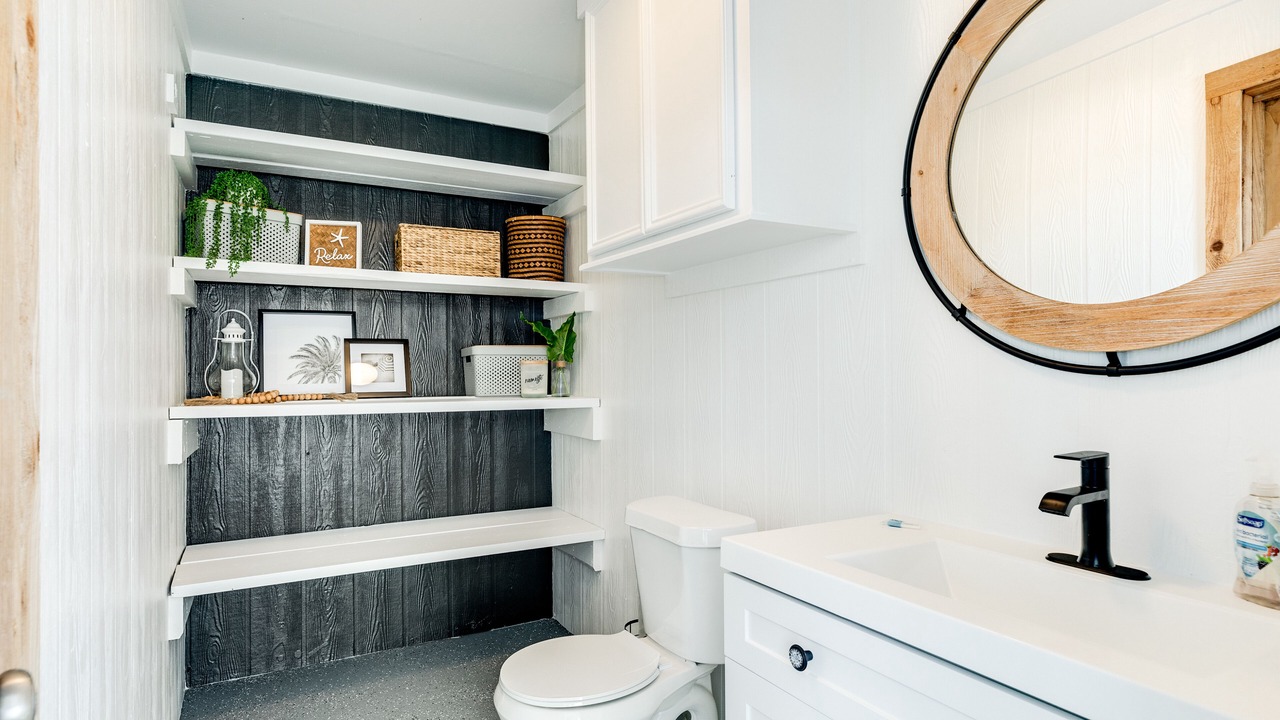 Photo of Bathroom in Terramar Beach
