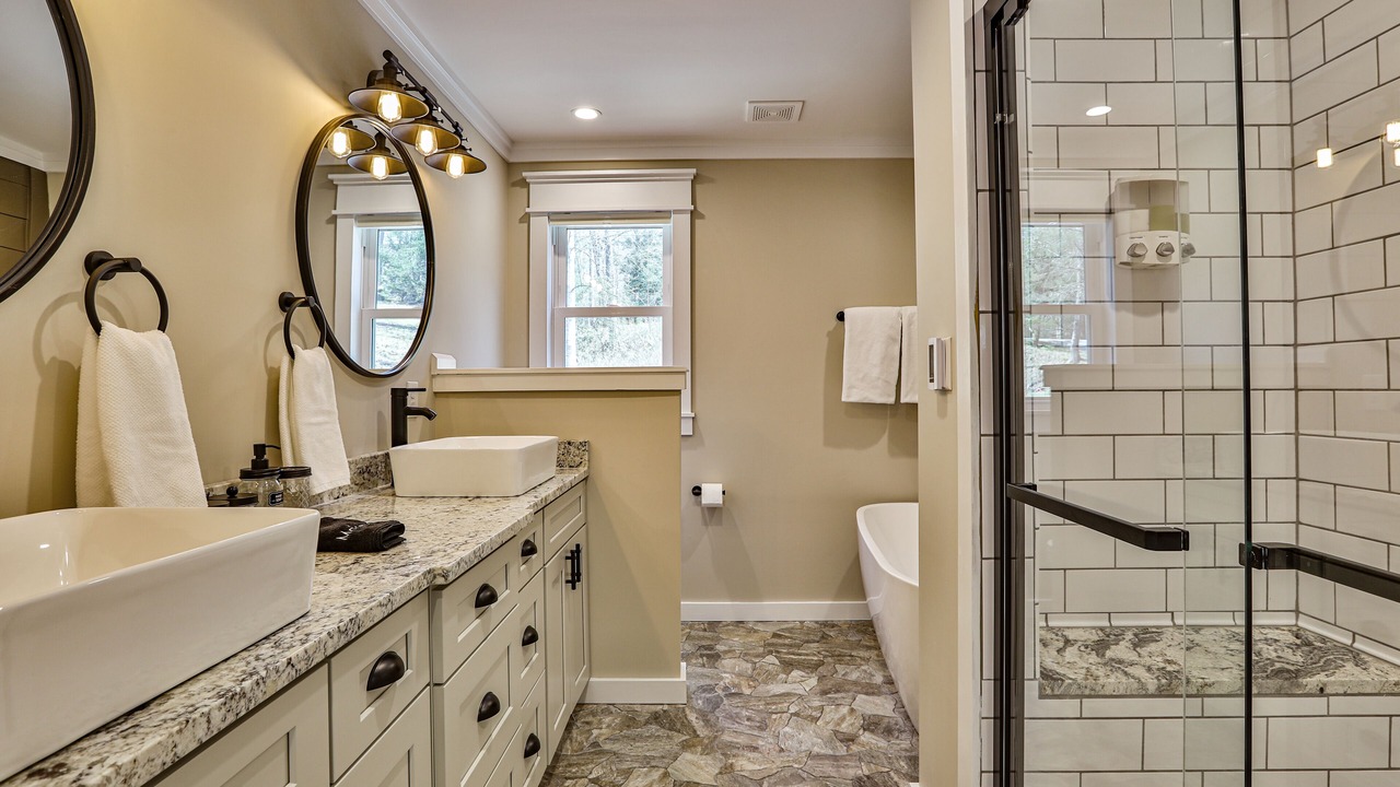Photo of Bathroom in Ellijay