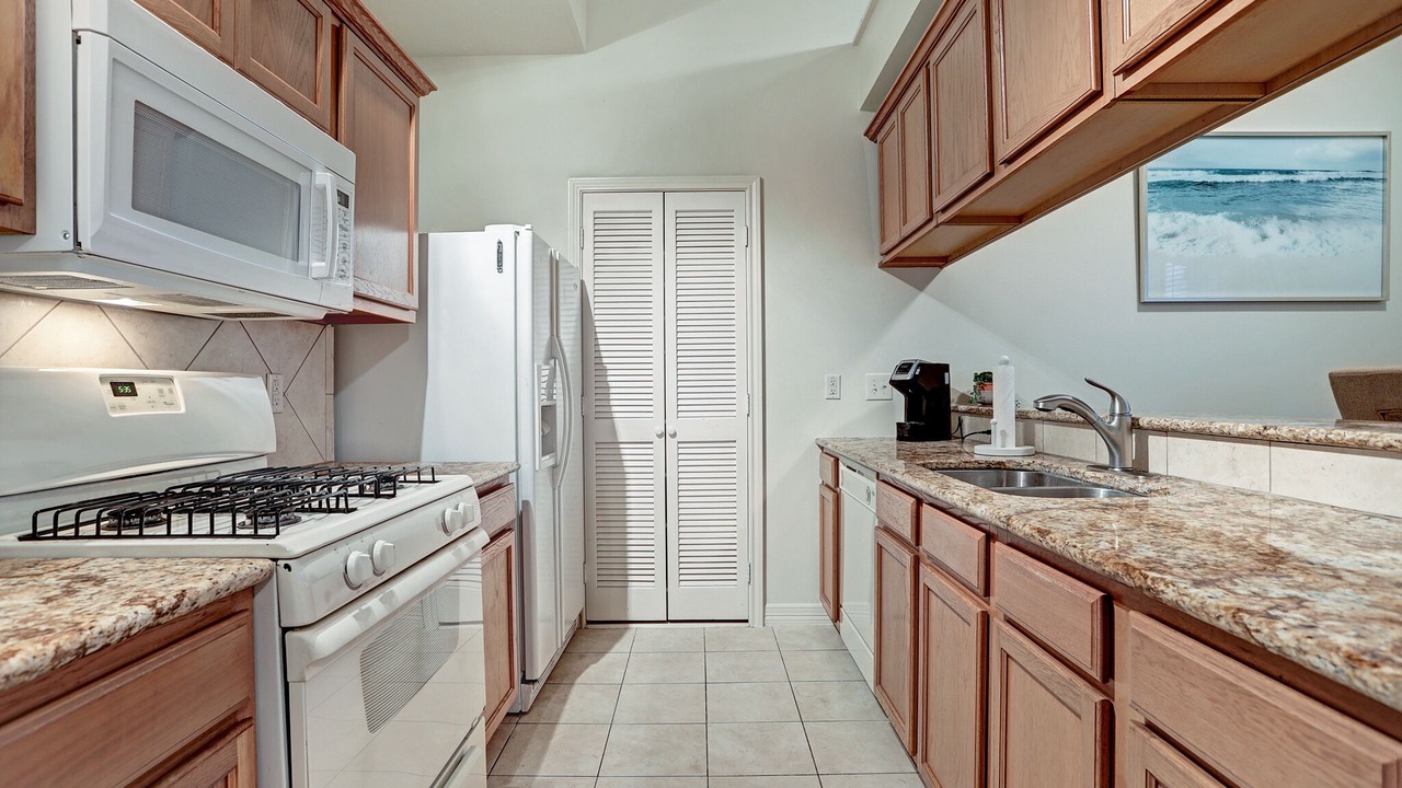 Photo of Kitchen in Clear Lake Shores
