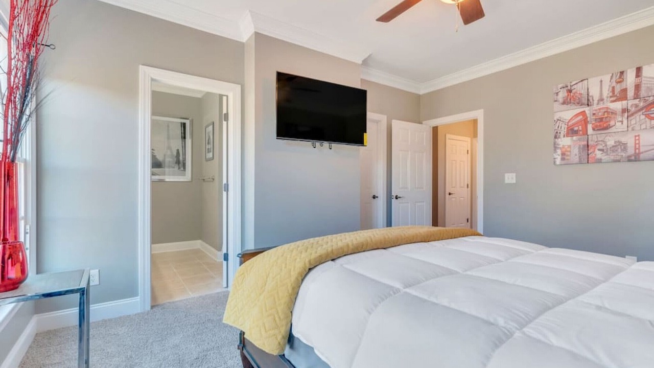 Photo of Bedroom in Lake Carolina