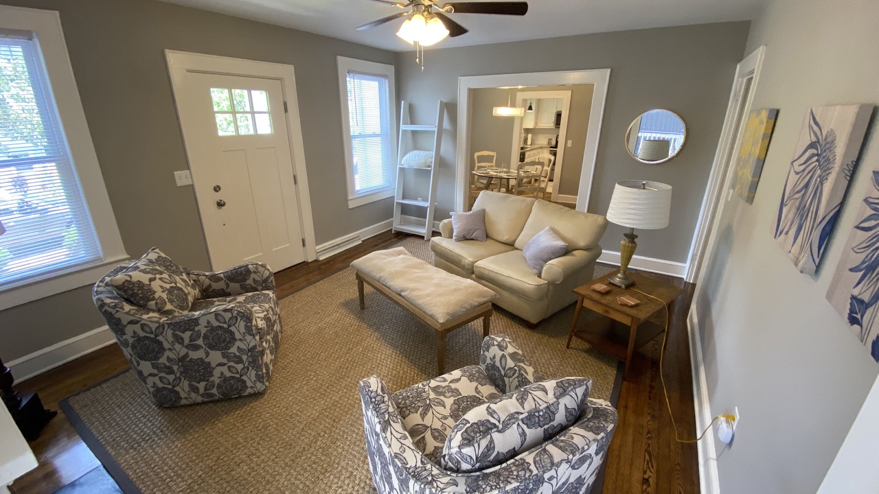Photo of Livingroom in Greenville