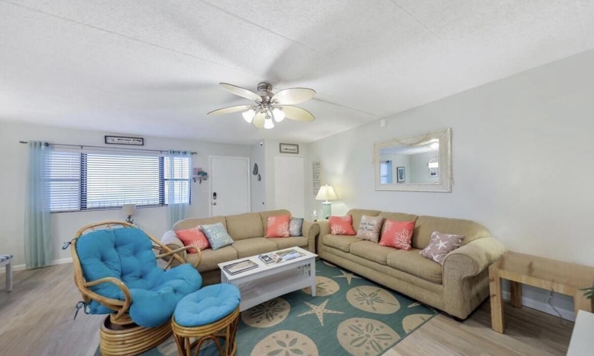 Photo of Livingroom in North Ocean City