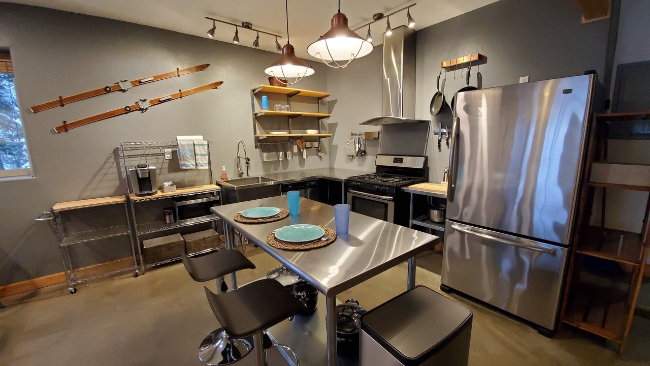 Photo of Kitchen in Alyeska
