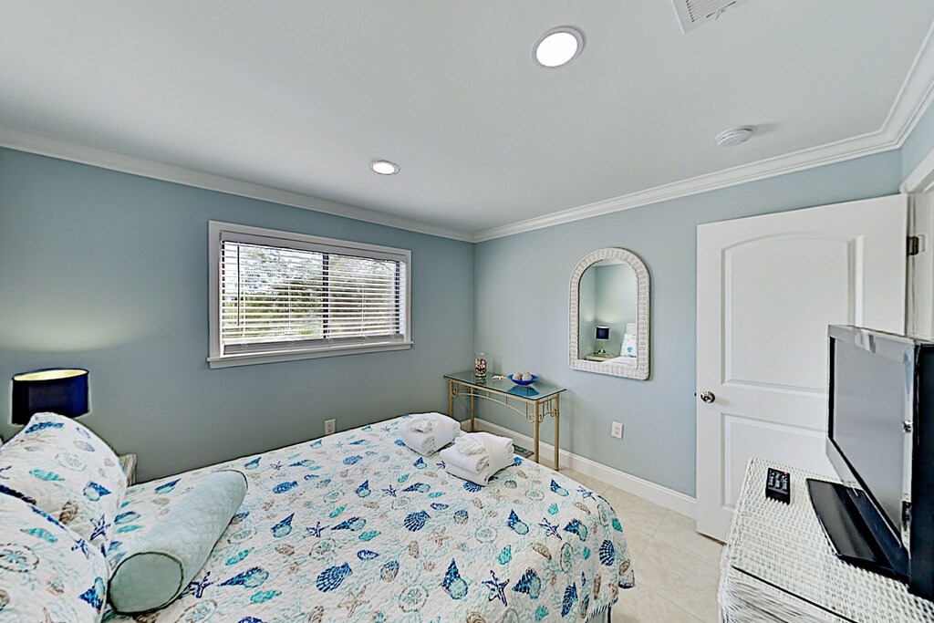 Photo of Bedroom in Palmetto Dunes