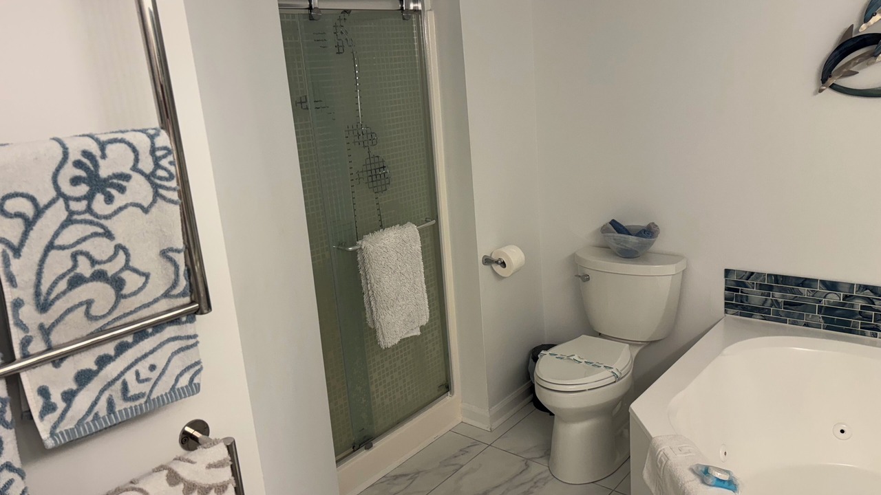 Photo of Bathroom in Ocean Drive