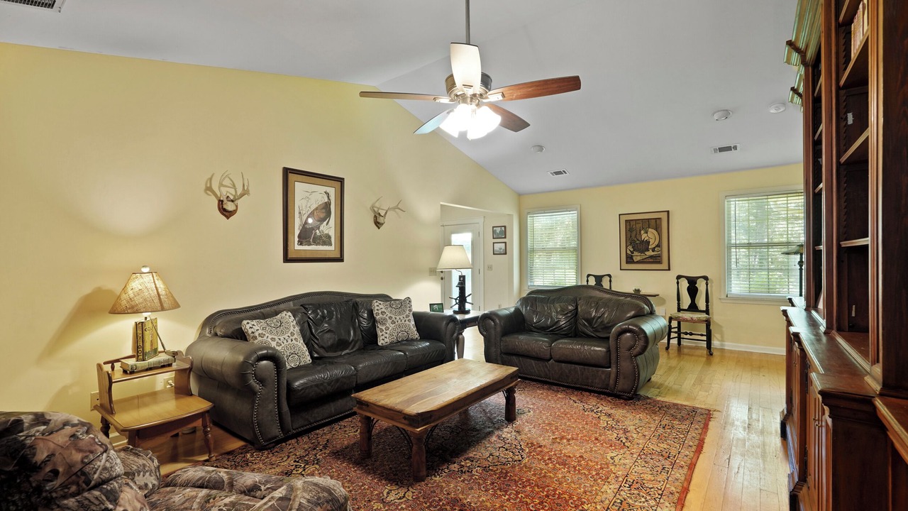 Photo of Livingroom in Hardeeville