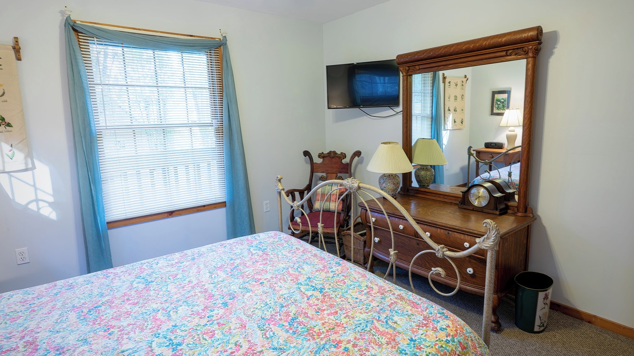 Photo of Bedroom in Townsend