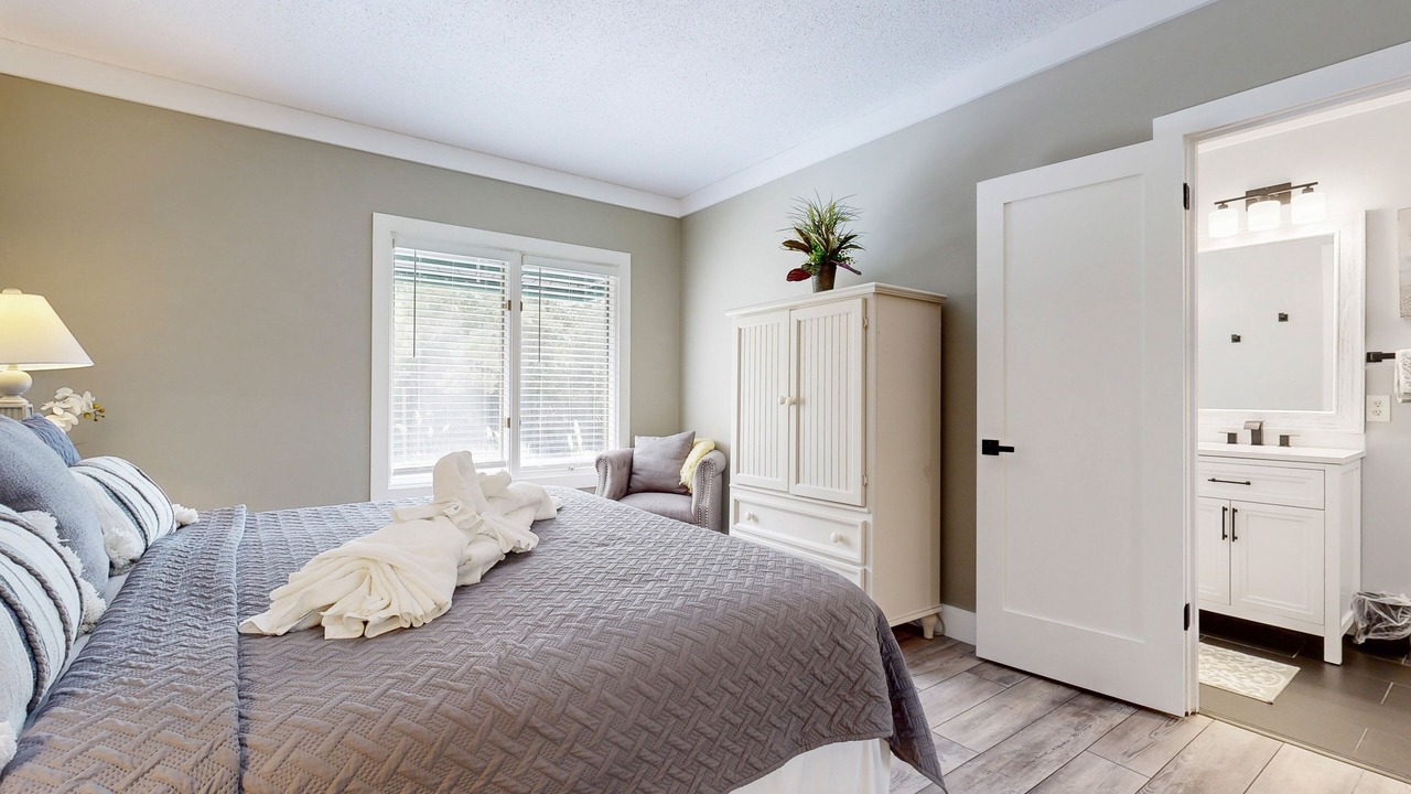 Photo of Bedroom in Palmetto Dunes