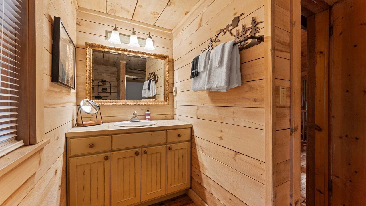 Photo of Bathroom in Mirror Lake