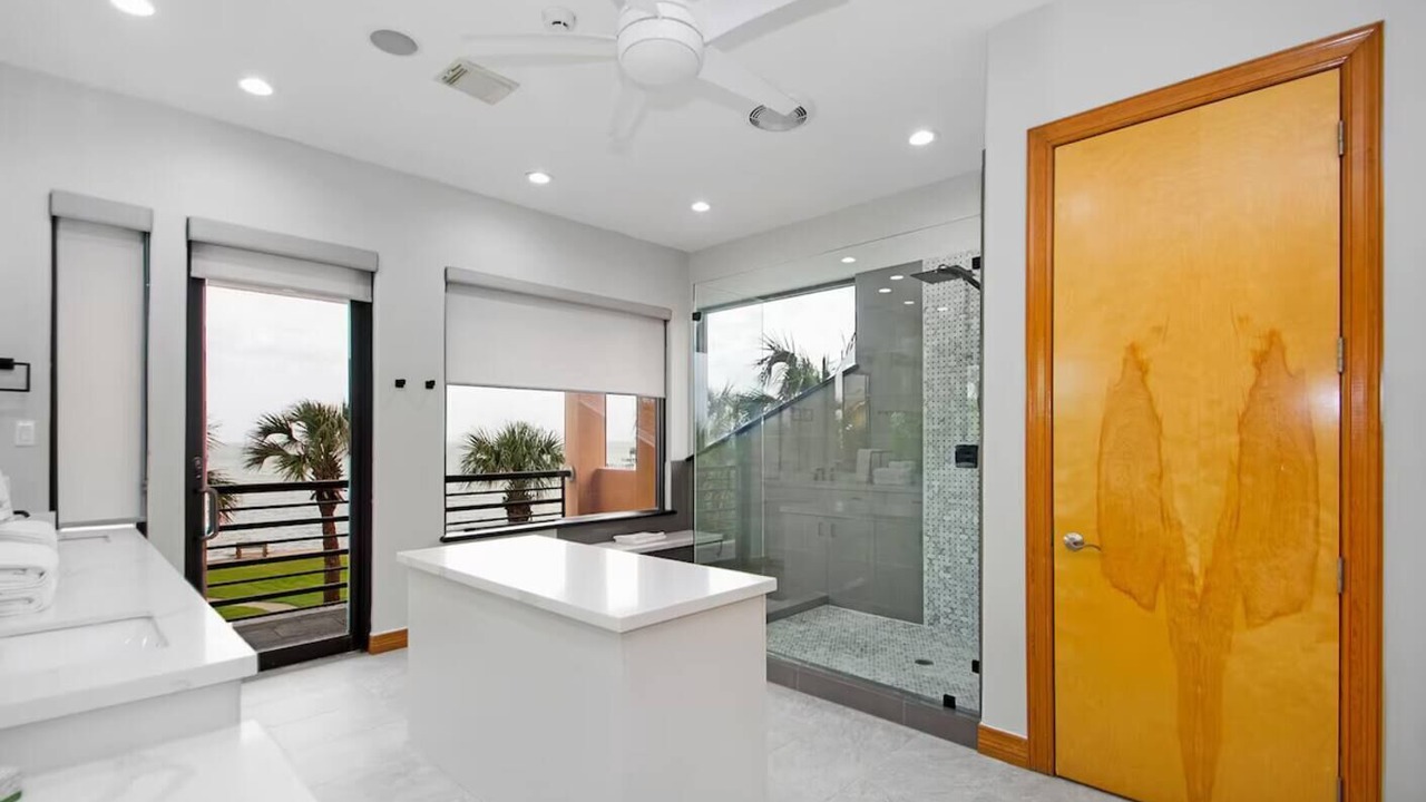 Photo of Bathroom in Clear Lake Shores