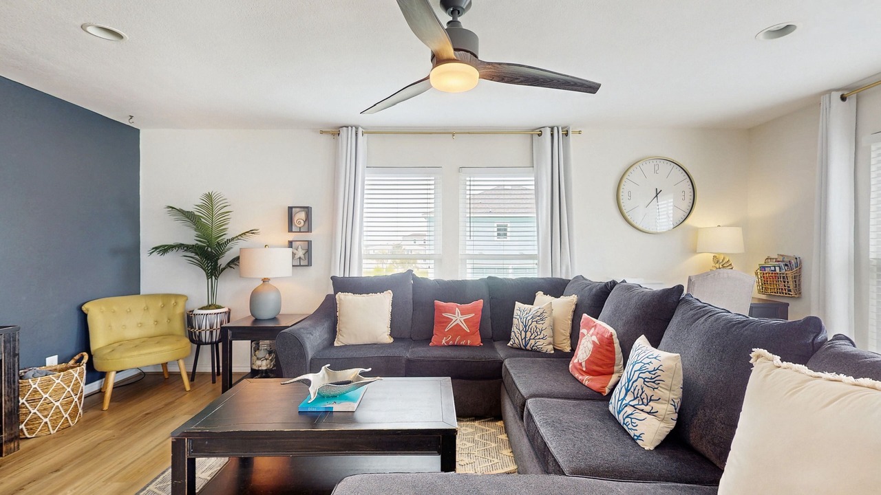 Photo of Livingroom in Terramar Beach