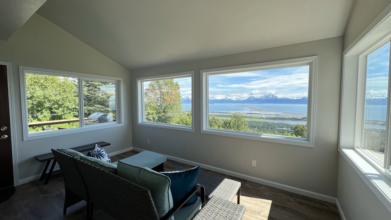 Photo of Livingroom in Homer
