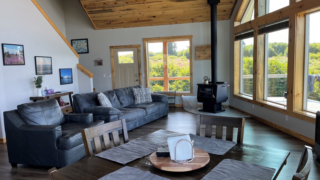 Photo of Livingroom in Happy Valley
