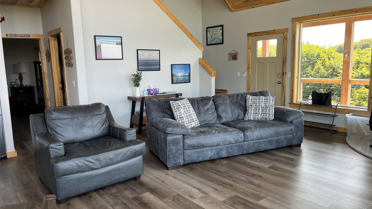 Photo of Livingroom in Happy Valley