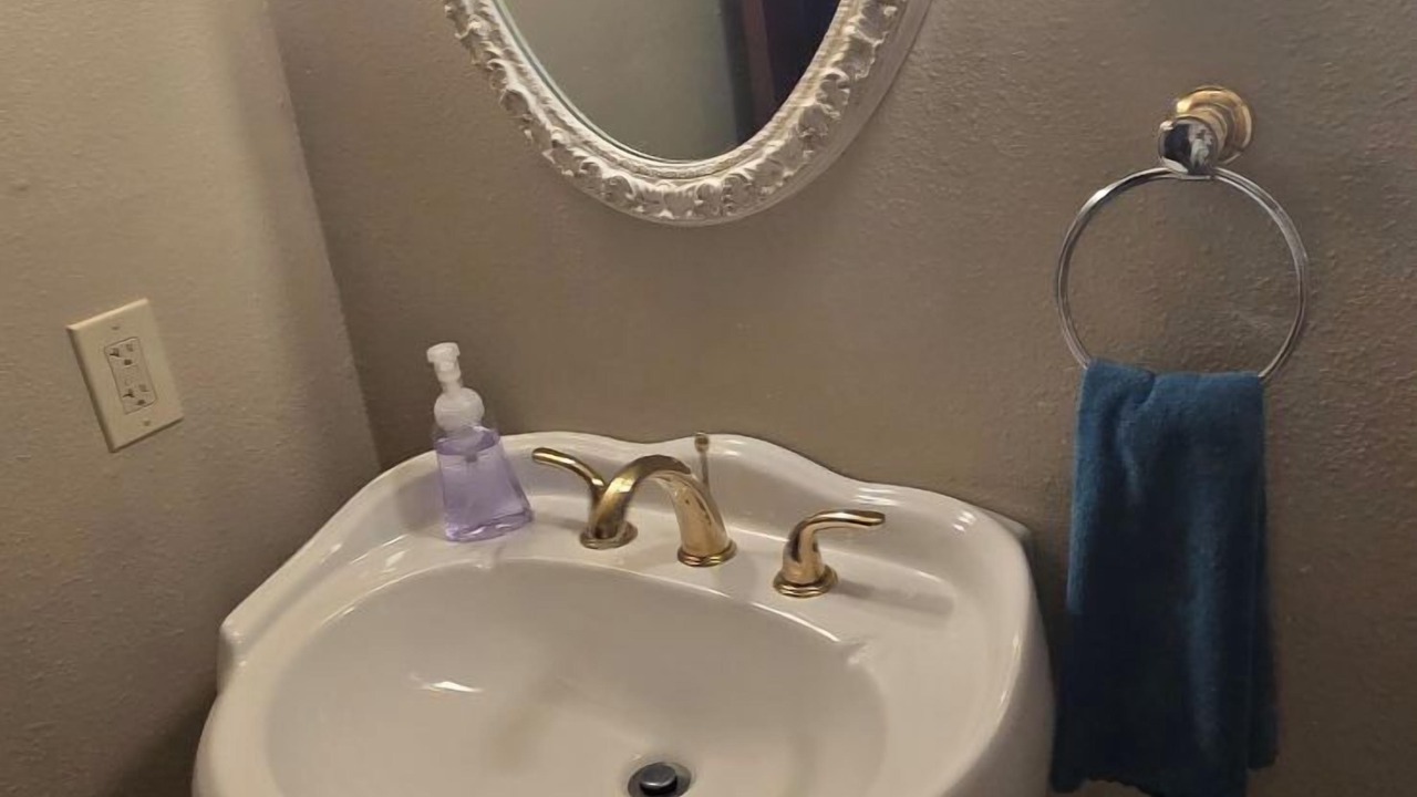 Photo of Bathroom in Mendenhaven