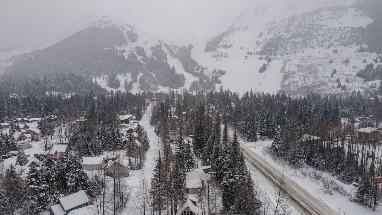 Photo of Others in Alyeska