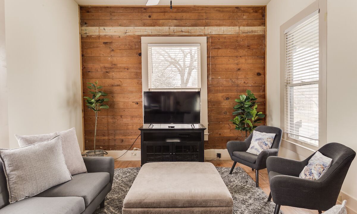 Photo of Livingroom in Government Hill