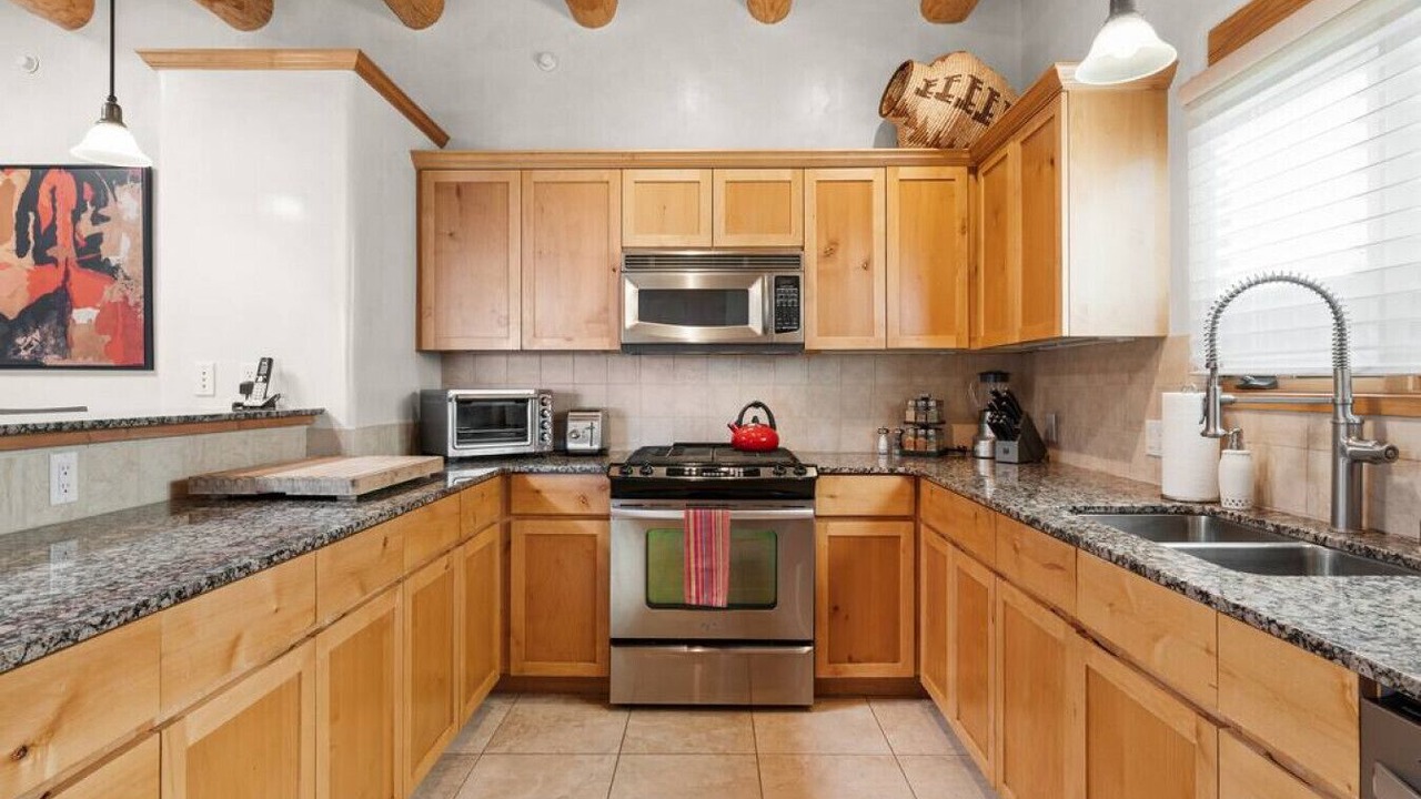 Photo of Kitchen in Tesuque