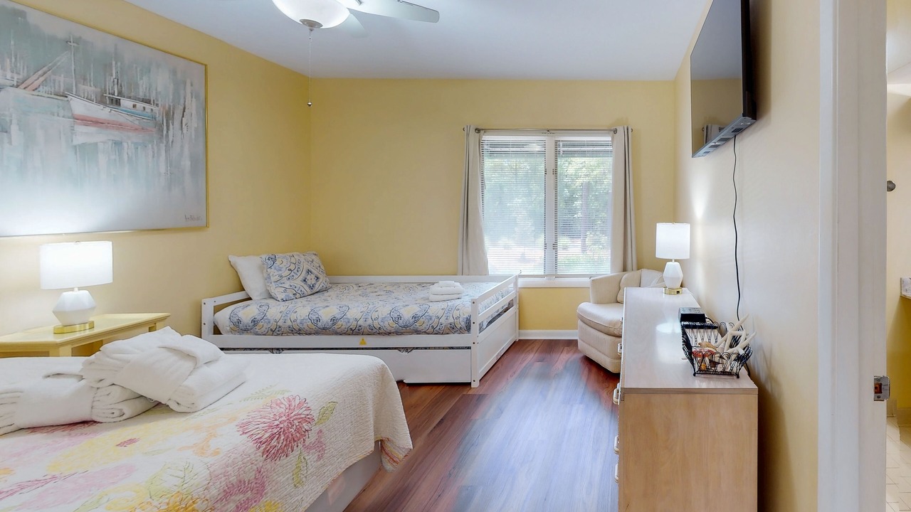 Photo of Bedroom in Palmetto Dunes