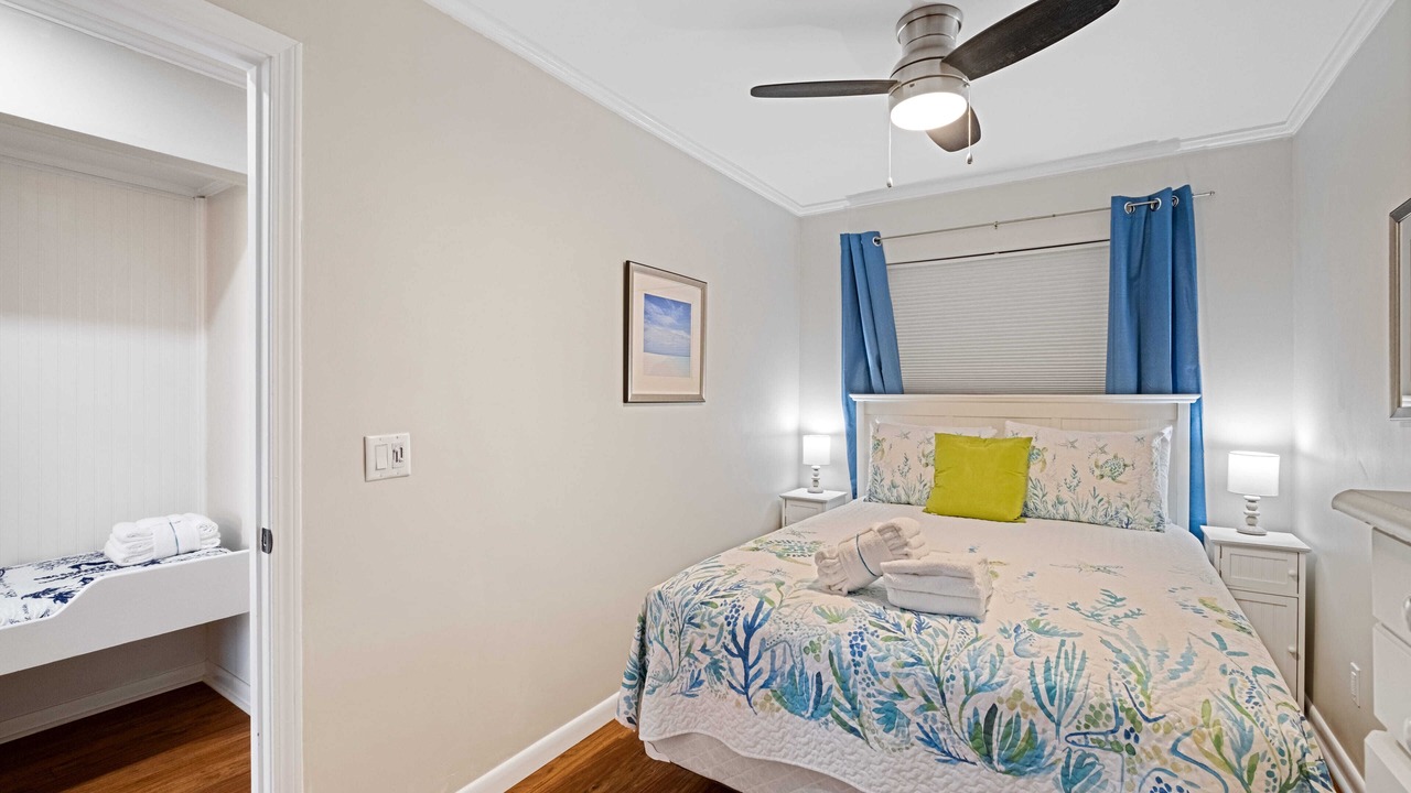 Photo of Bedroom in Folly Field