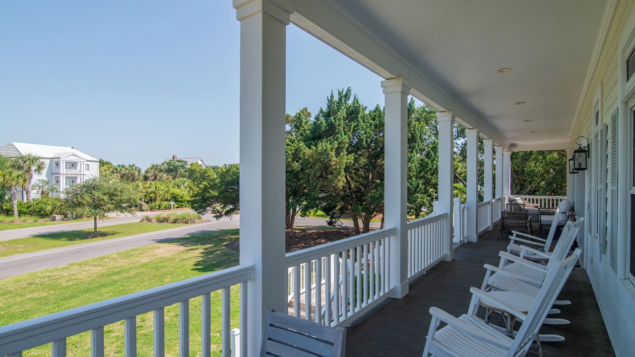 Photo of Patio Balcony in Debordieu Colony