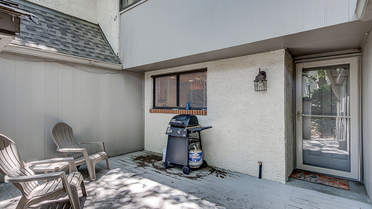 Photo of Patio Balcony in Folly Field