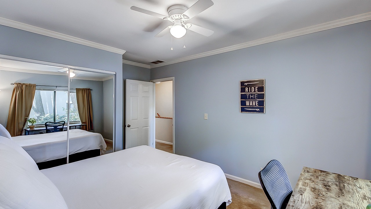 Photo of Bedroom in Folly Field