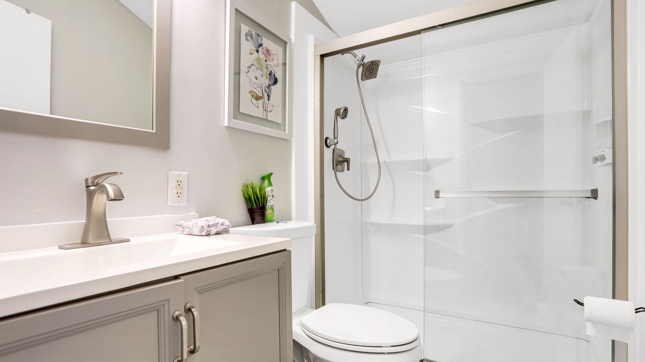 Photo of Bathroom in Smyrna