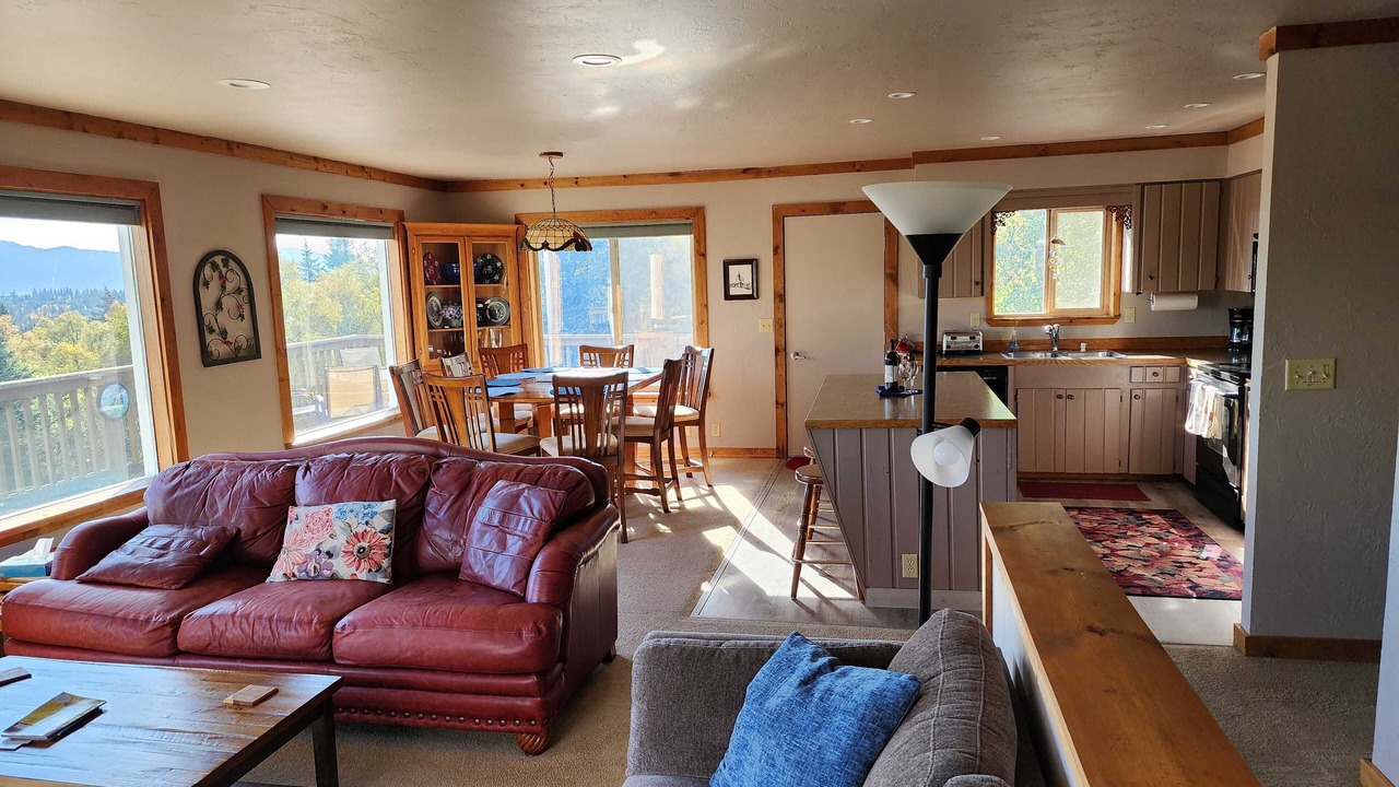 Photo of Livingroom in Kachemak