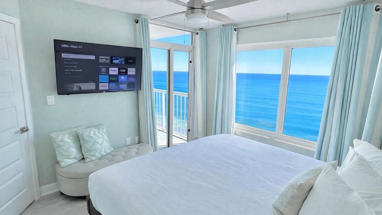 Photo of Bedroom in Arcadian Shores