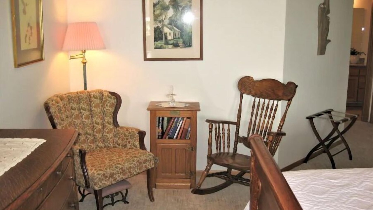 Photo of Bedroom in Juneau