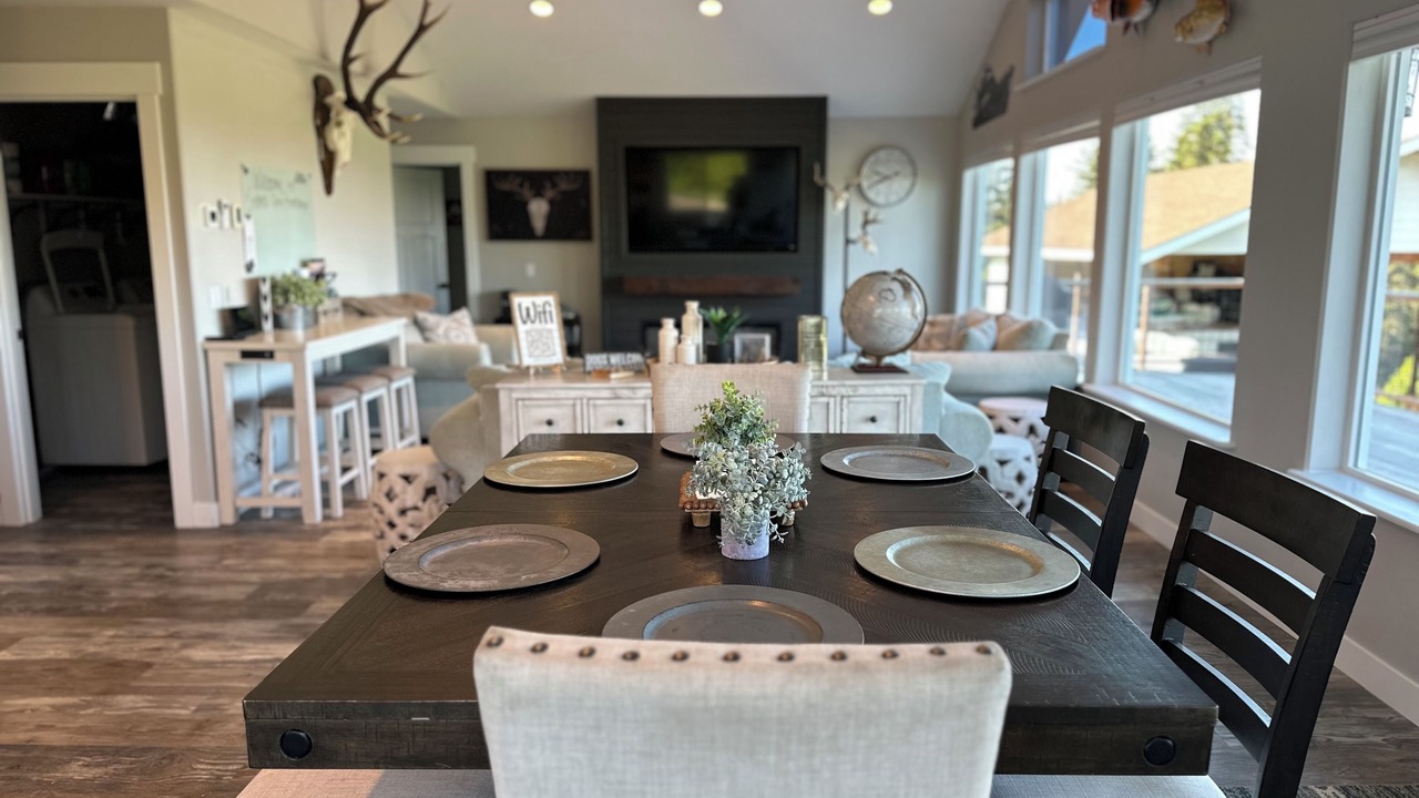 Photo of Bedroom in Diamond Ridge