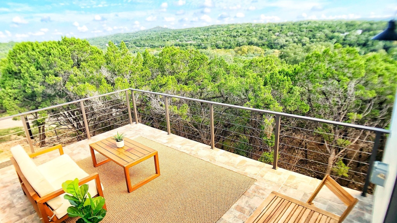 Photo of Patio Balcony in Canyon Lake