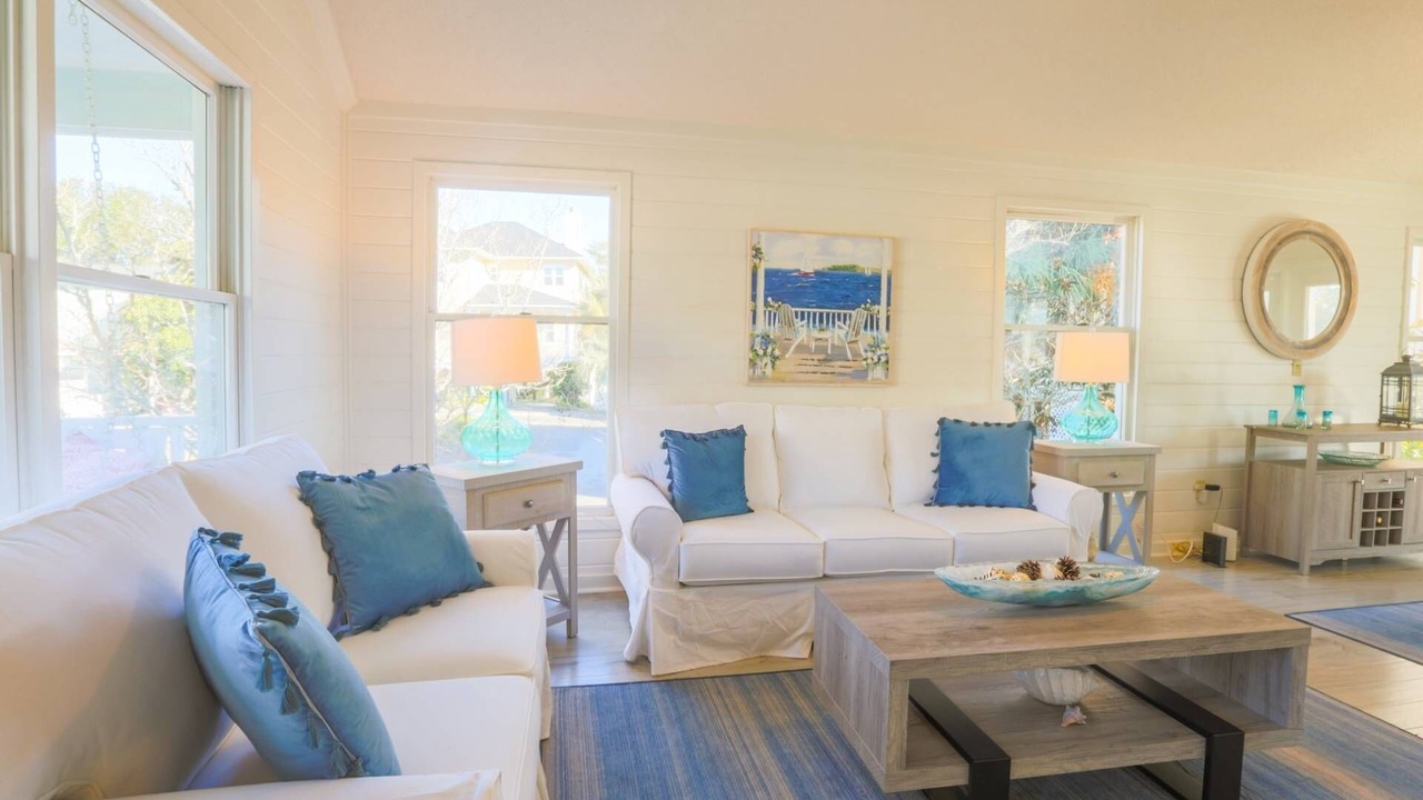 Photo of Bedroom in Pelican Bay