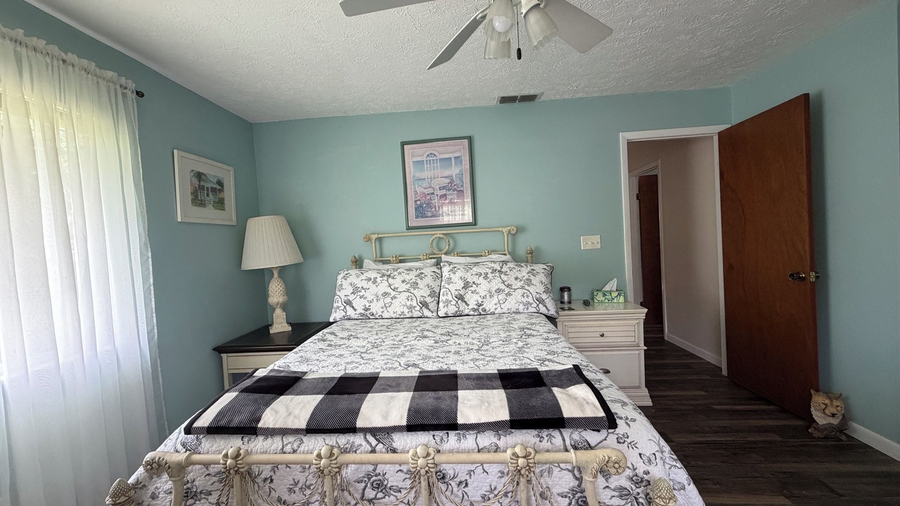 Photo of Bedroom in Homosassa